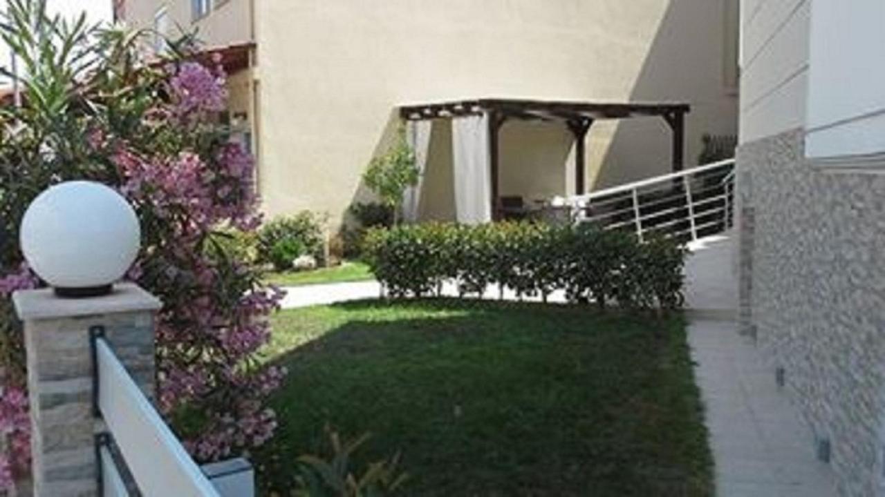Angie'S Summertime Vrasná Dış mekan fotoğraf